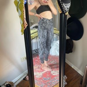 Aerie offline cross cross leggings snake print